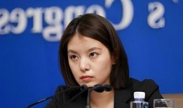 郑州美女爆料新闻报道最新,揭秘网红背后的真实生活